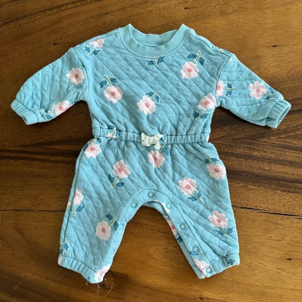 Carter’s Baby Girl Blue Floral Quilted Romper size 3M